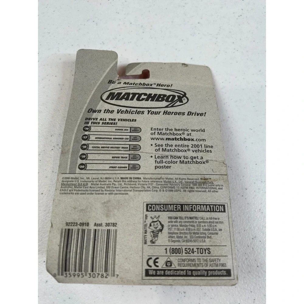 Matchbox 2001-19/75 Kids Red White City Dudes 1:64 Scale Garbage Refuse‎ Truck